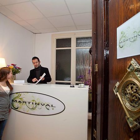 ברצלונה Hostal Martinval מראה חיצוני תמונה